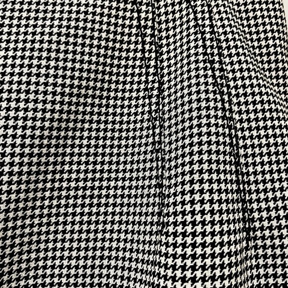 Dolce & gabbana pencil dress size 38. Lining with pink silk. Very flattering. - Picture 4 of 7